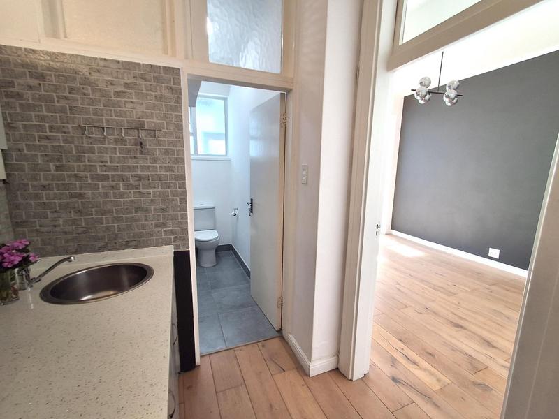 0 Bedroom Property for Sale in Sea Point Western Cape